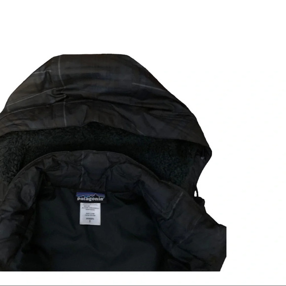 Patagonia Women's Down Filled Hooded Vest. Sz: Small - Picture 3 of 11